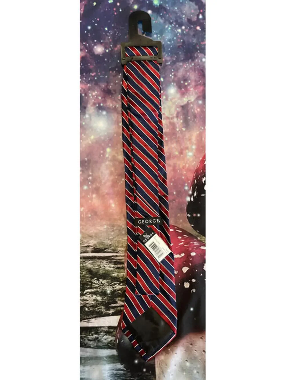 George Mens Blue & Red 100% Silk Pointed Neck Tie NWT! M1420